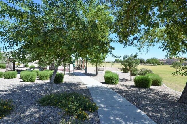 Building Photo - 2018 W Agrarian Hills Dr