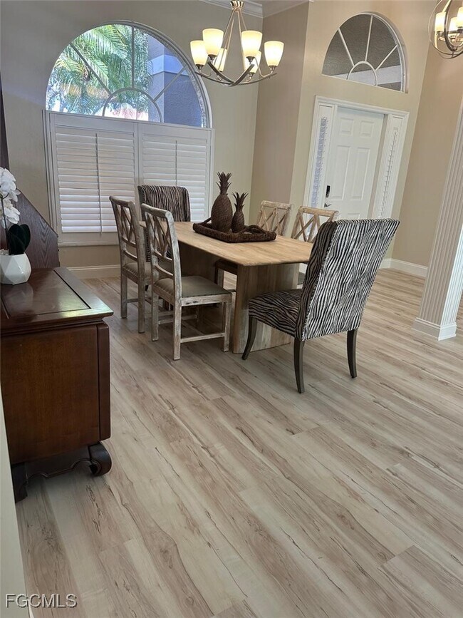 Building Photo - 8850 Creek Run Dr