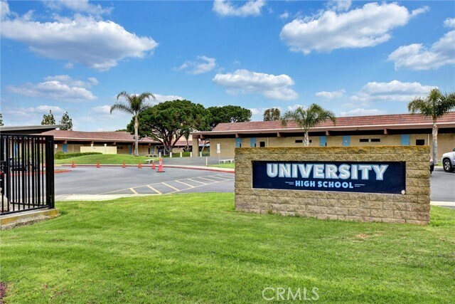 Building Photo - 16 Sycamore Creek