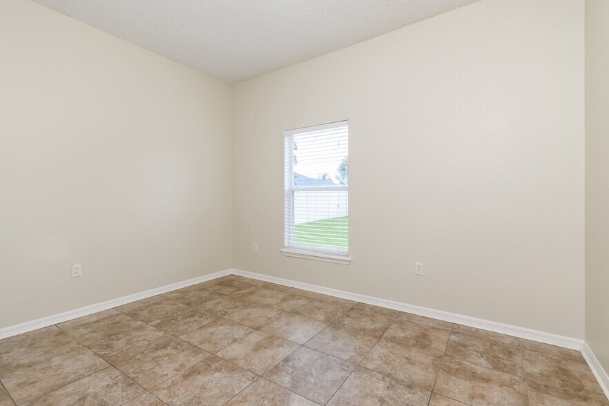 Building Photo - 2510 Sherbrook Ln