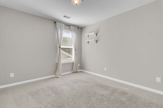 Building Photo - 1624 Shady Pine Rd