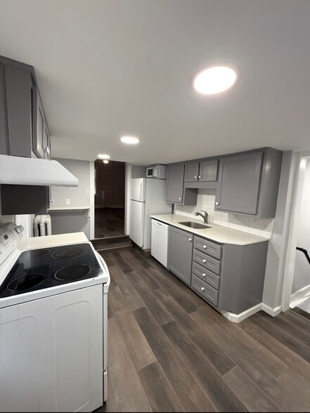 KITCHEN - 57 Bridge St