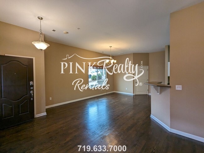 Building Photo - 2002 Phillips Alley