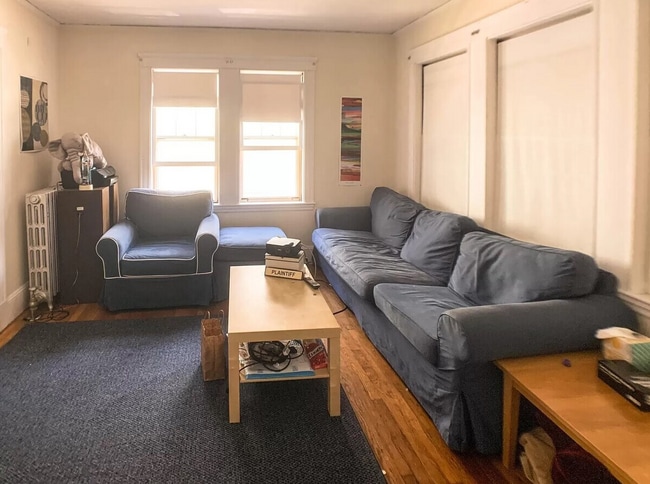 Building Photo - 15 Upland Rd