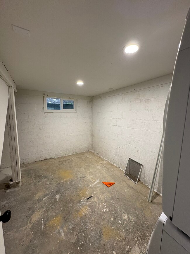 Building Photo - 840 NW 54th St