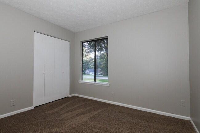 Building Photo - 3069 Caliente Ln