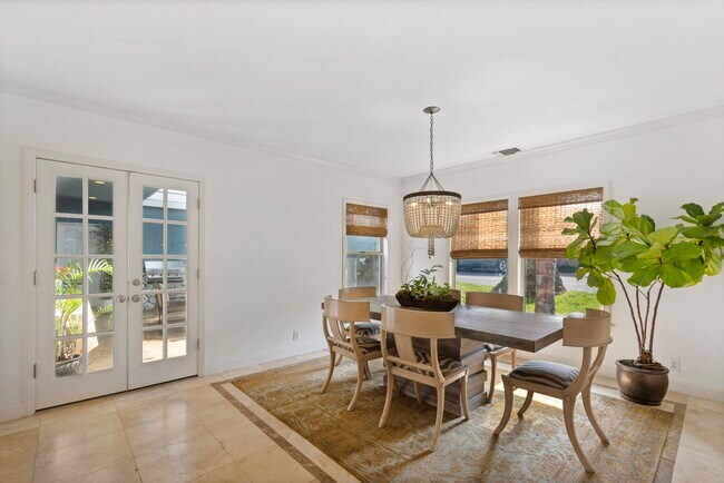 Building Photo - 669 35th St