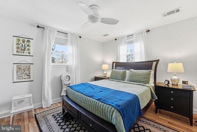 Building Photo - 7001 Arbor Ln