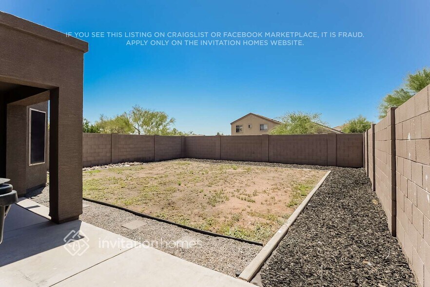 Building Photo - 136 S 111th St