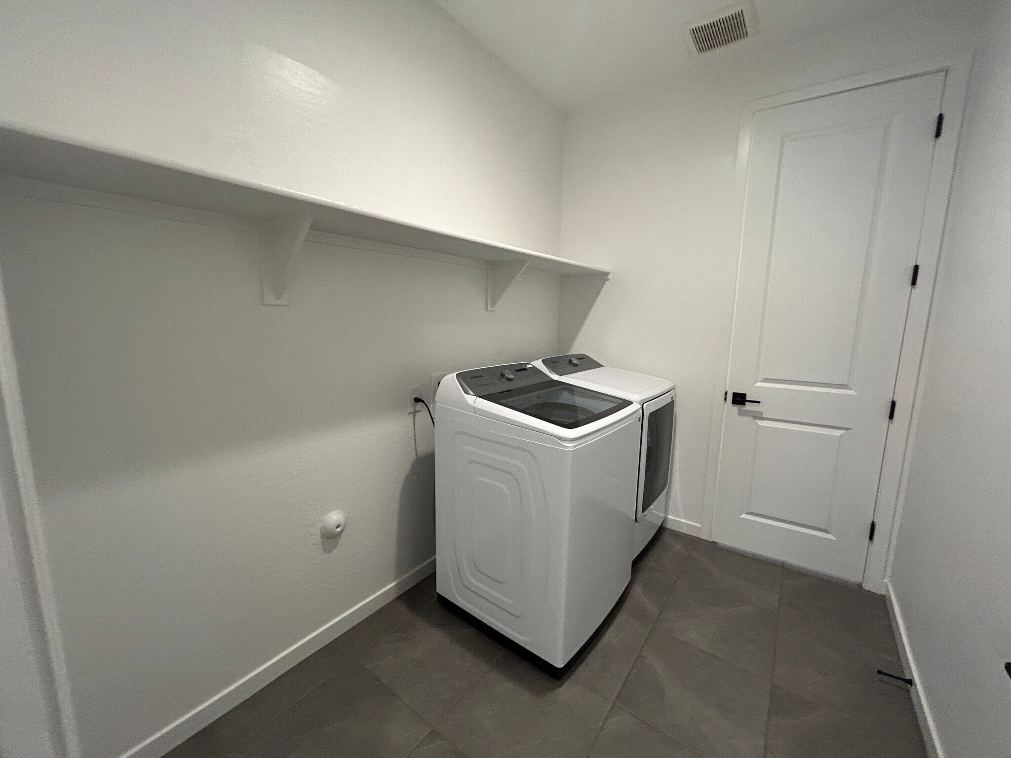 Building Photo - 21357 E Macaw Dr