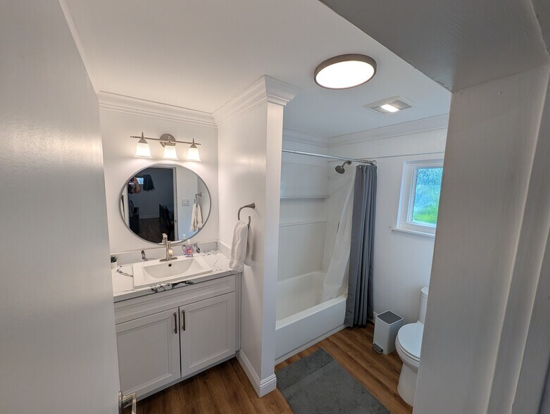 Building Photo - 10911 Sunray Pl