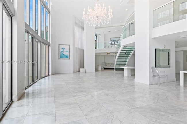 Building Photo - 350 S Miami Ave