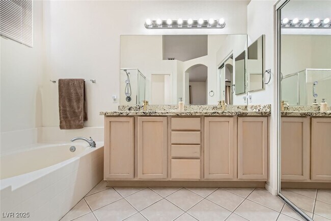 Building Photo - 7515 Splashing Rock Dr