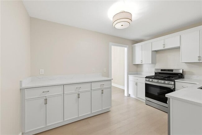 Building Photo - 2632 Peachtree Rd NW