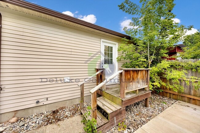 Building Photo - Darling 2 Bedroom Home in Middleville
