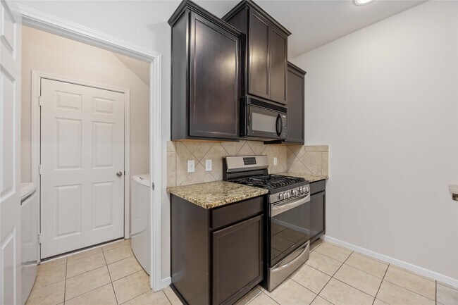 Building Photo - 13511 Villa Arbor Dr