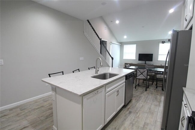 Building Photo - 11819 Brookside Dr