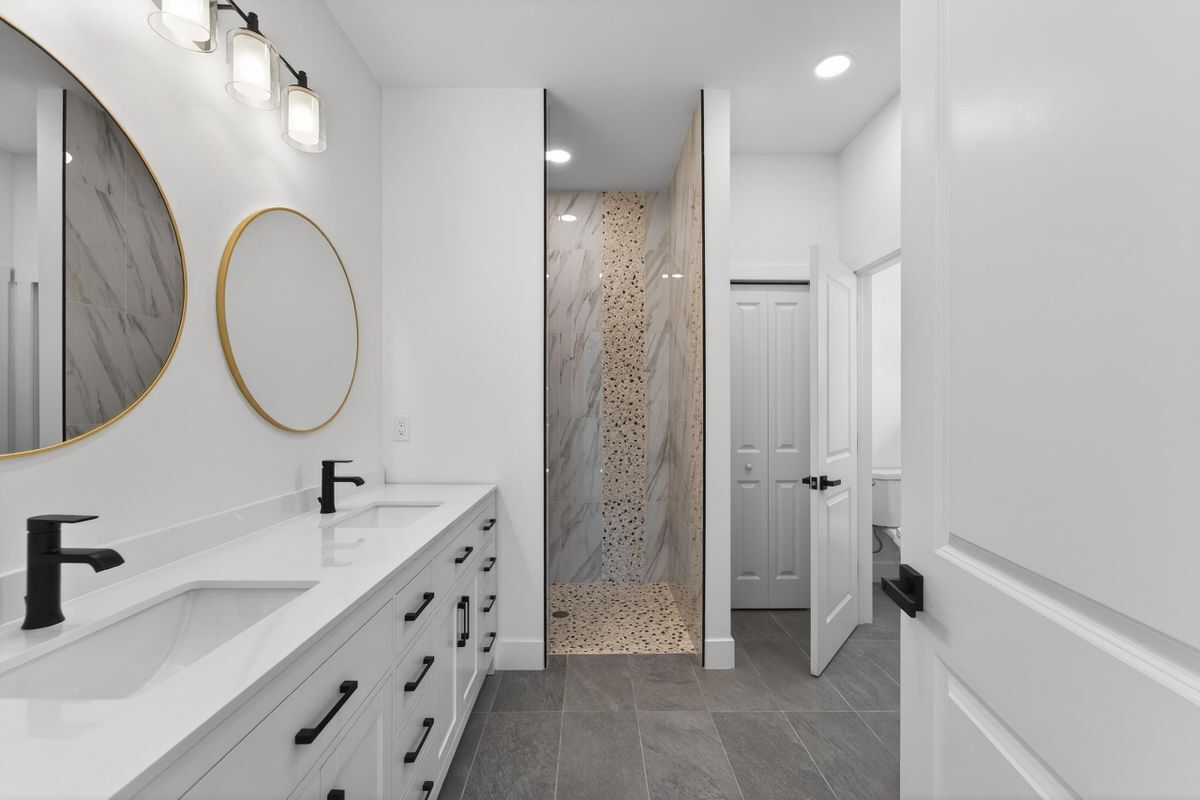 Building Photo - 14115 Ingraham Blvd