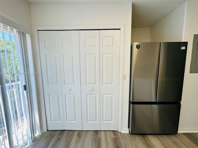 Building Photo - 5705 NW 109th Ave