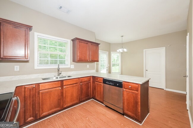Building Photo - 6593 Grand Hickory Dr