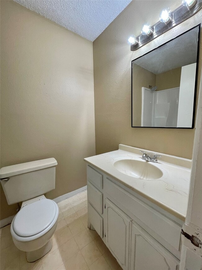 Building Photo - 1510 N Avenue Q