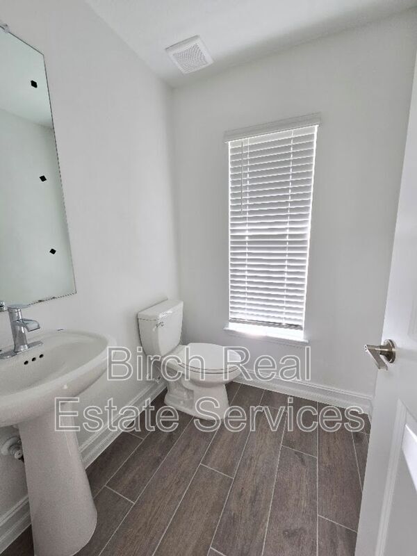Building Photo - 18489 Serene Lk Lp