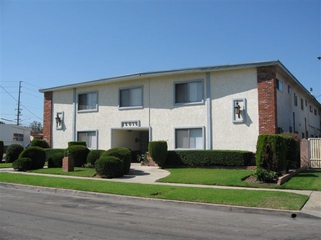 Building Photo - 15015 Gramercy Pl