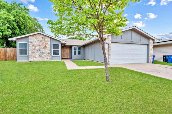 Primary Photo - 606 Elderberry Cove