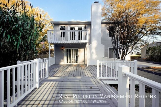 Building Photo - 122 Cedar Ave