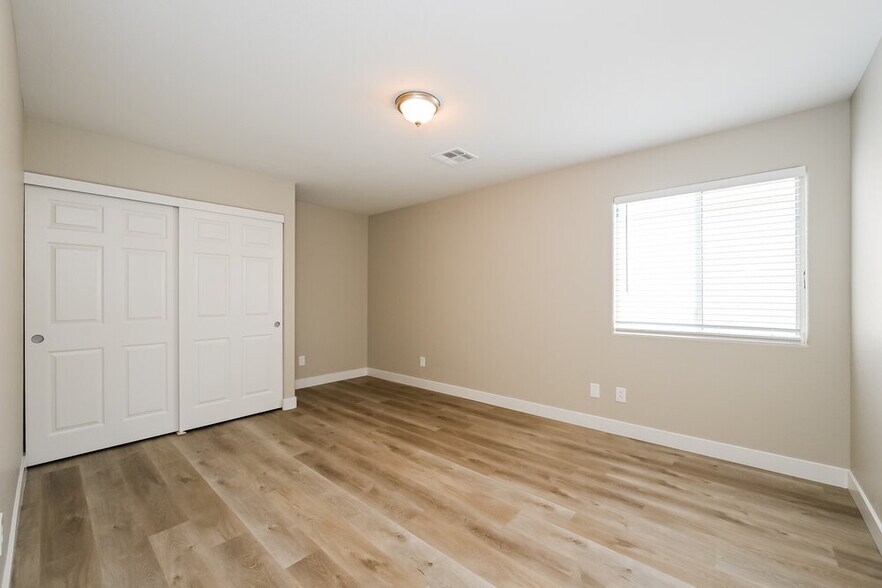 Building Photo - 7315 Larix Rd