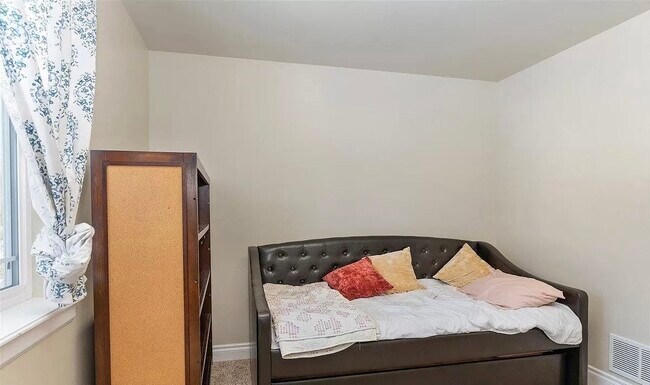 Building Photo - 7030 W Werner Dr