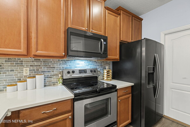 Building Photo - 6110 Bartram Village Dr