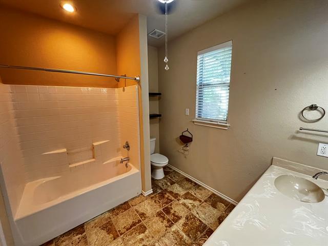 Building Photo - 129 Sierra Dr