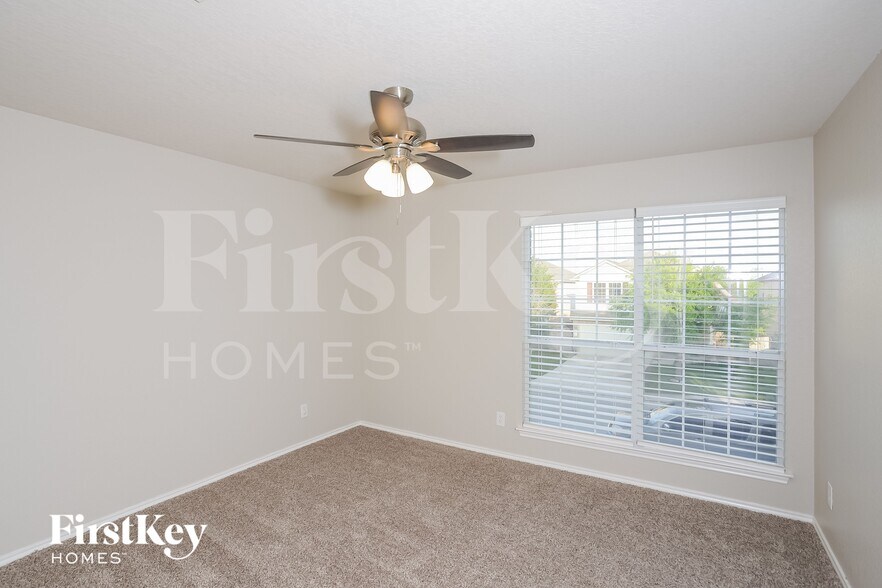 Building Photo - 10119 Roseangel Ln