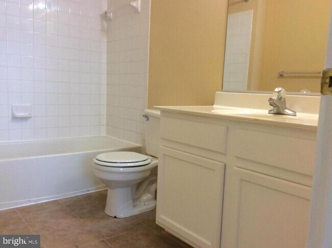 Building Photo - 14505 Hampshire Hall Ct