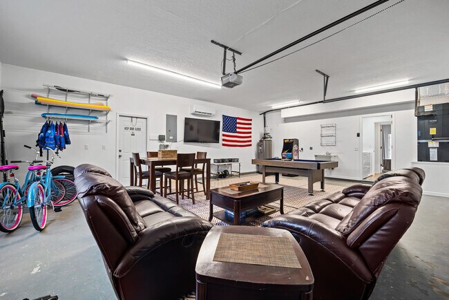 Building Photo - 129 Cimmaron Dr