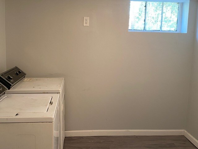 Building Photo - 24 Huxley Ave