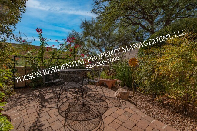 Building Photo - 5084 N Camino Del Lazo