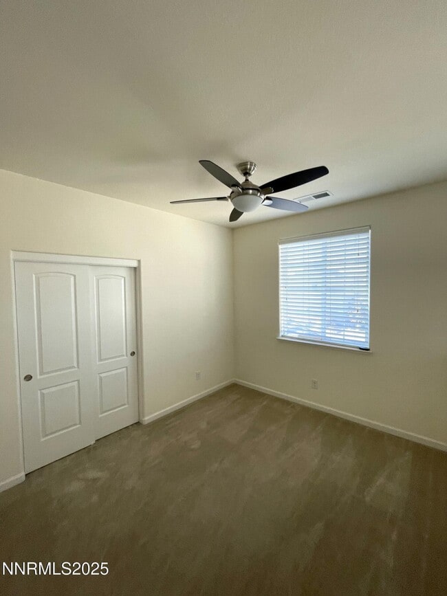 Building Photo - 7115 Diversey Dr