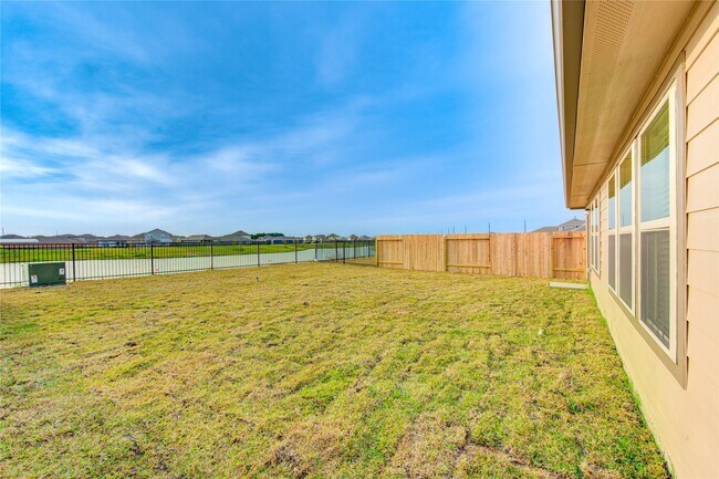 Building Photo - 5607 Rock Head Rnch Trl