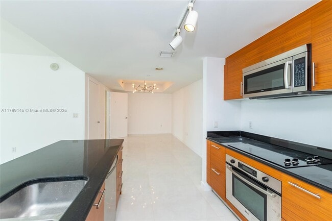 Building Photo - 50 Biscayne Blvd