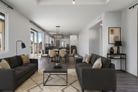 Building Photo - Bright 4-Bedroom Pet-Friendly Golf-Course ...