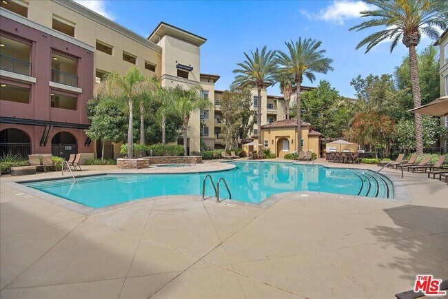 Building Photo - 24535 Town Center Dr