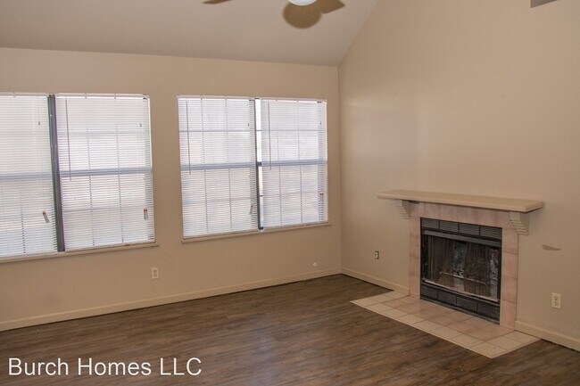 Building Photo - 3 br, 2 bath House - 2304 S Culberhouse