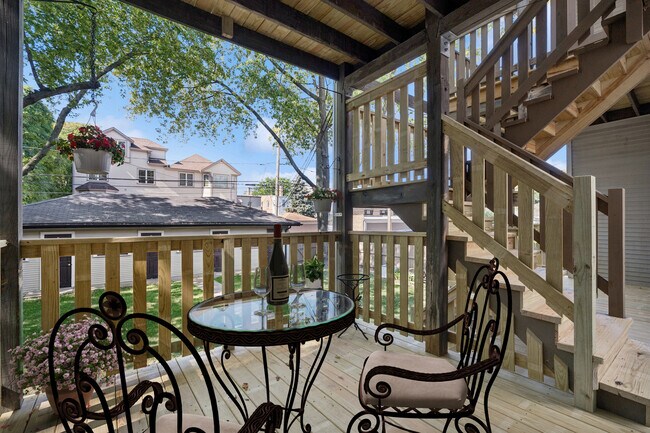 Building Photo - 323 Wisconsin Ave