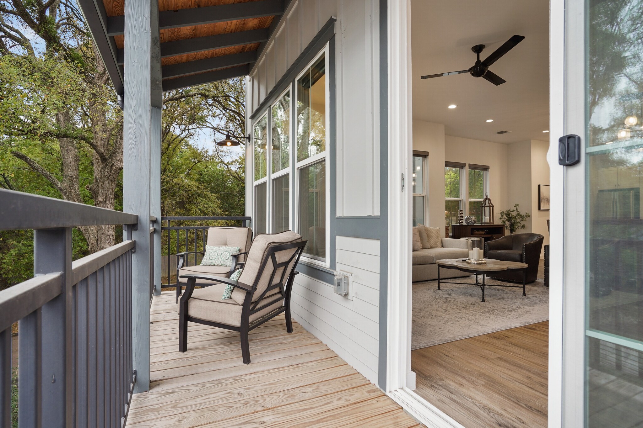 Building Photo - 3809 Valley View Rd