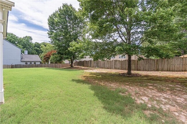 Building Photo - 230 Albrighton Ct