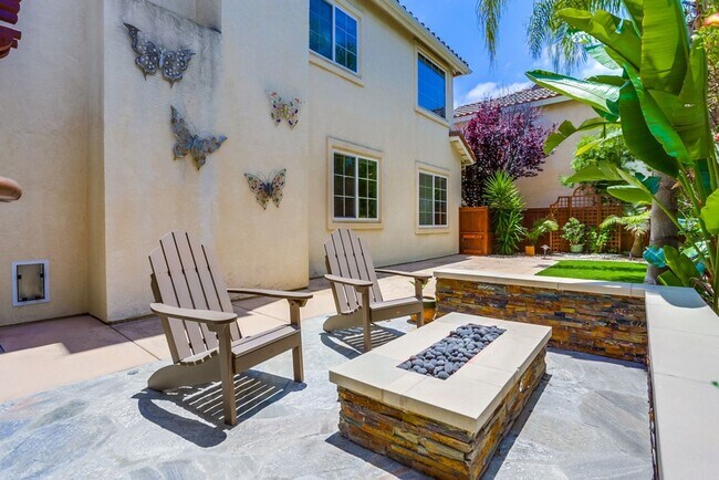 Building Photo - 3 Bedroom Home in Cul De Sac Available Now...