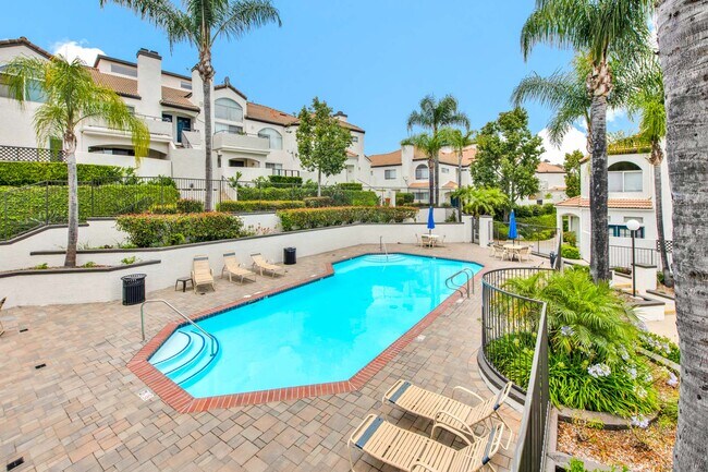 Building Photo - 13133 Le Parc