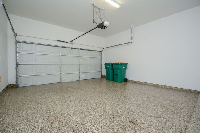 Building Photo - 22 Cheswood Manor Drive